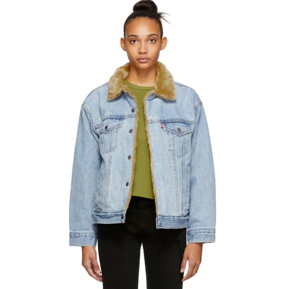 *SOLD OUT*Levis Oversized Fur Trucker Jean Jacket - Picture 4 of 13
